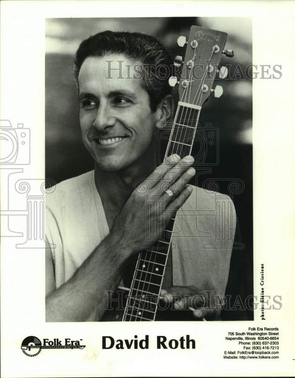 1999 Folk Musician David Roth Poses with Guitar - Historic Images
