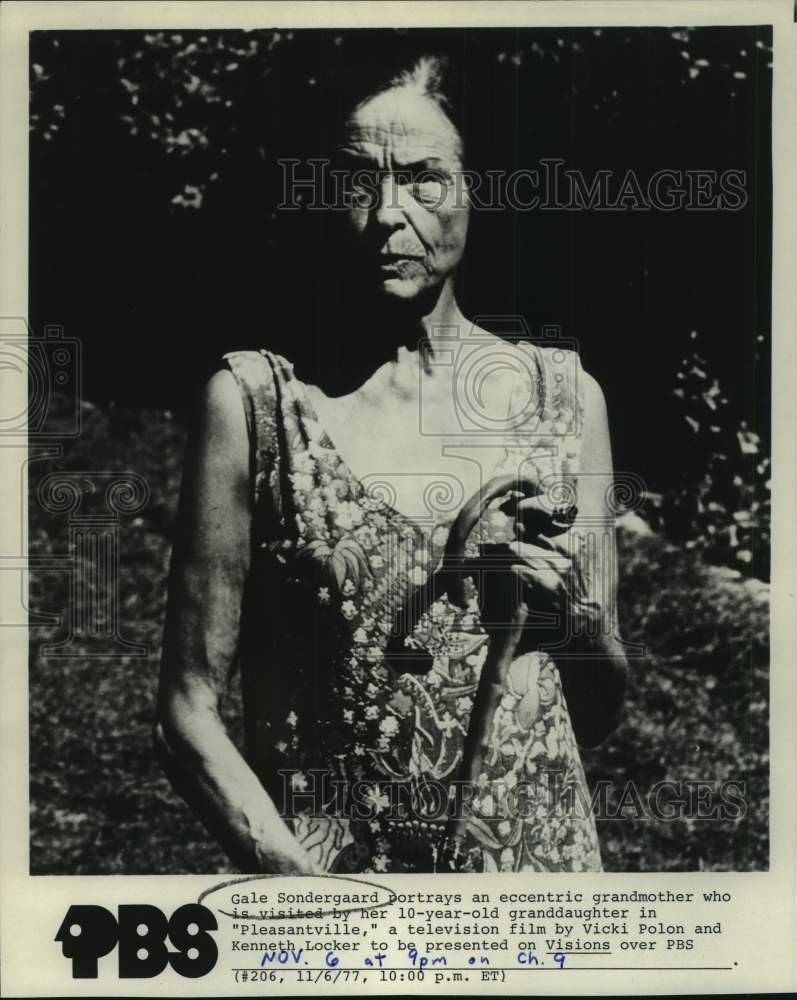 1977 Actress Gale Sondergaard as Grandmother in Film &quot;Pleasantville&quot;-Historic Images