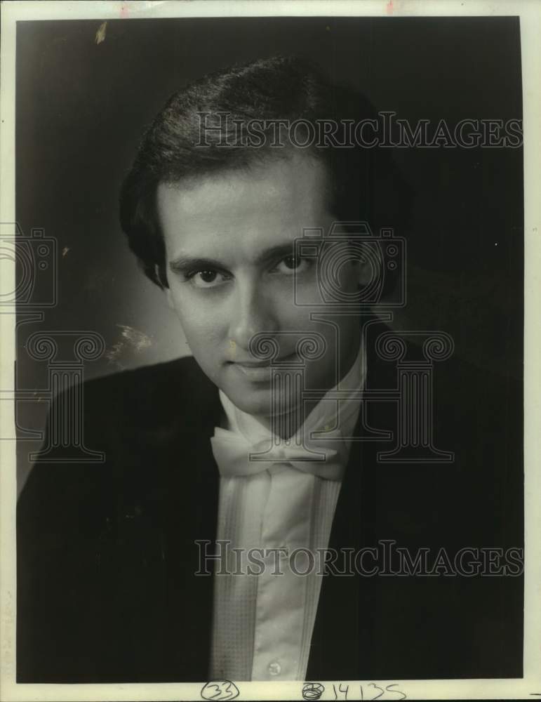 1983 San Antonio Symphony Associate Conductor James Sedares-Historic Images