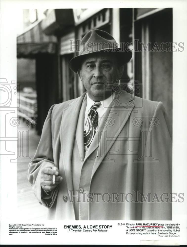 1989 Press Photo Director Paul Mazursky in &quot;Enemies, A Love Story&quot; Movie - Historic Images