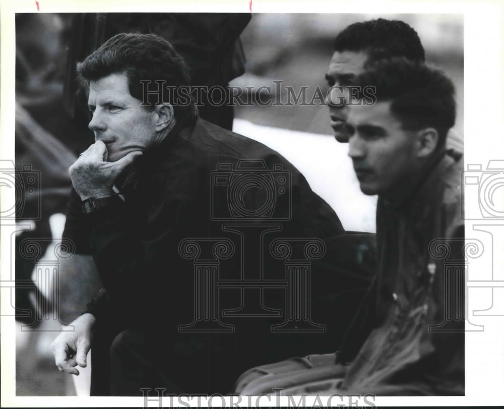 1991 Press Photo Incarnate Word soccer coach Howard Patterson - sas00087- Historic Images