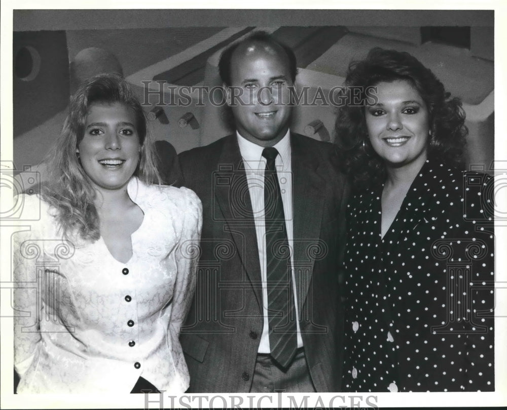 1990 Press Photo Alamo High School Volleyball coaches at the Association Banquet- Historic Images