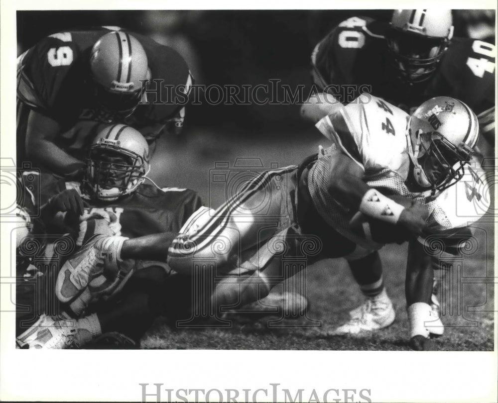 1990 Press Photo Lee High School football player Kevin Culberson against Judson - Historic Images