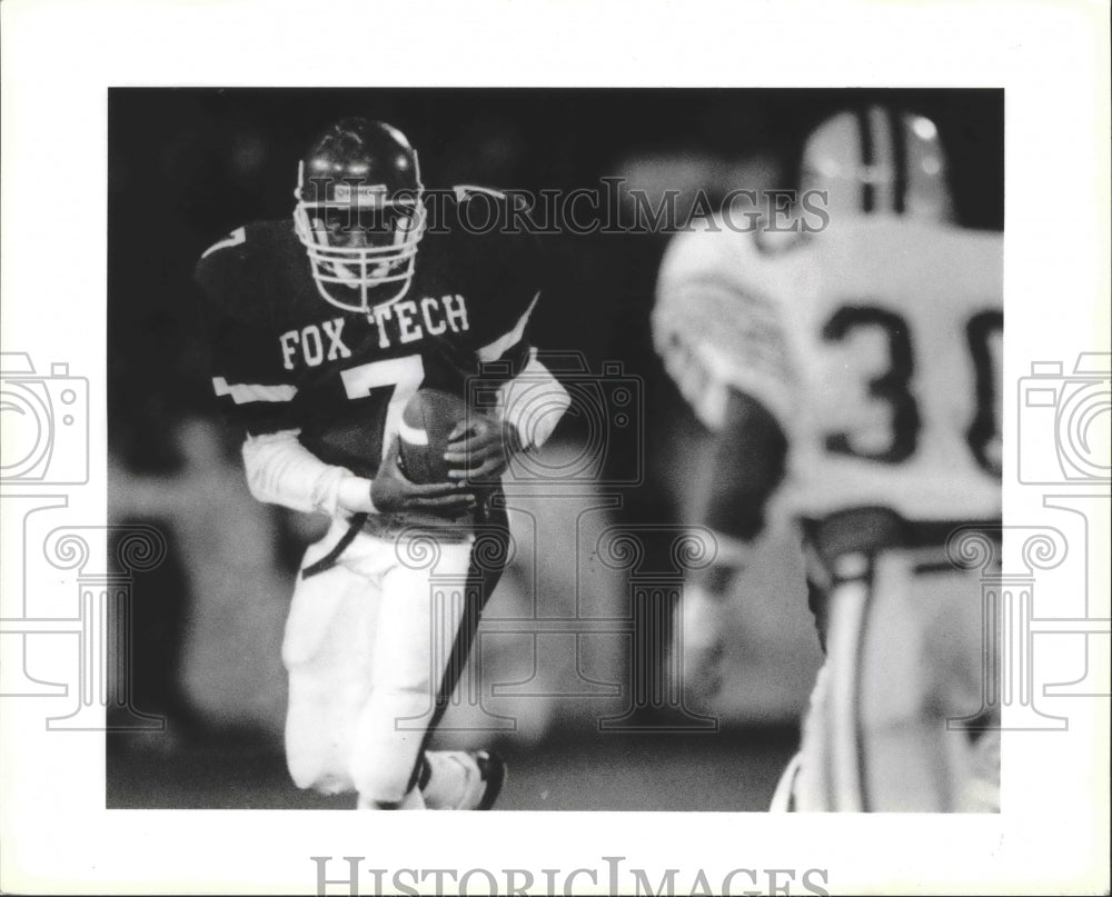 1991 Press Photo Fox Tech tangles with Lanier in a high school football game- Historic Images