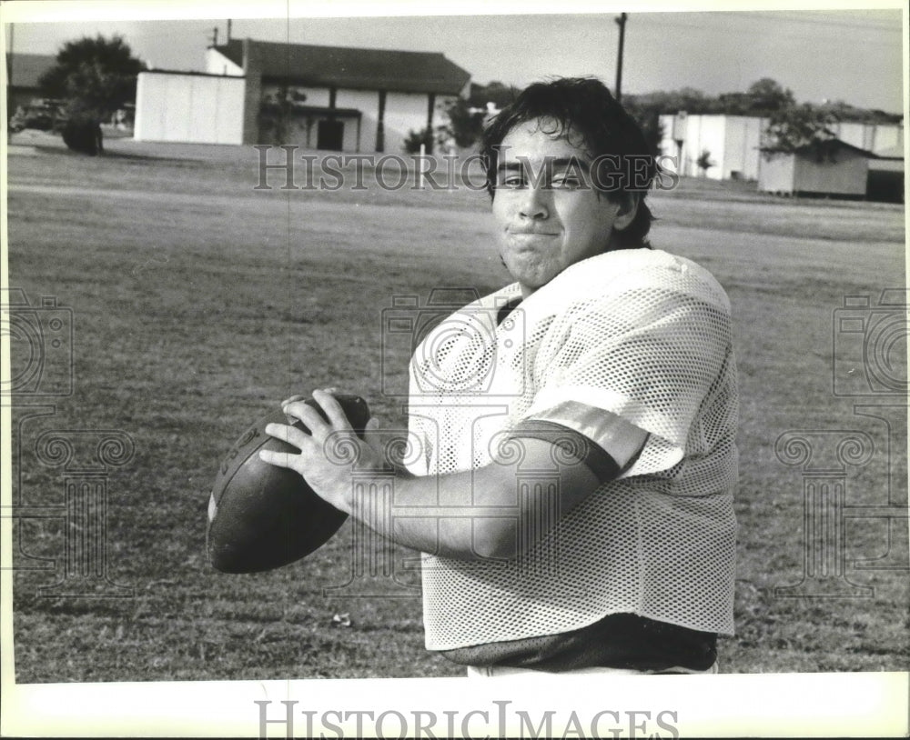 Press Photo Football player Fernando Rodriquez - sas00671- Historic Images