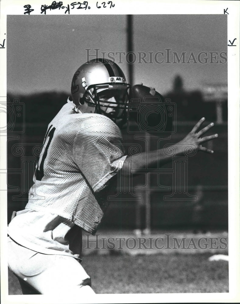 1989 Press Photo Clark High School football quarterback Matt Beech - sas01276- Historic Images