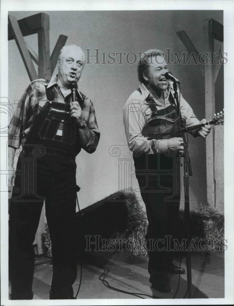 1984 Press Photo Los Angeles Dodgers manager Tom Lasorda appearing on "Hee Haw"- Historic Images