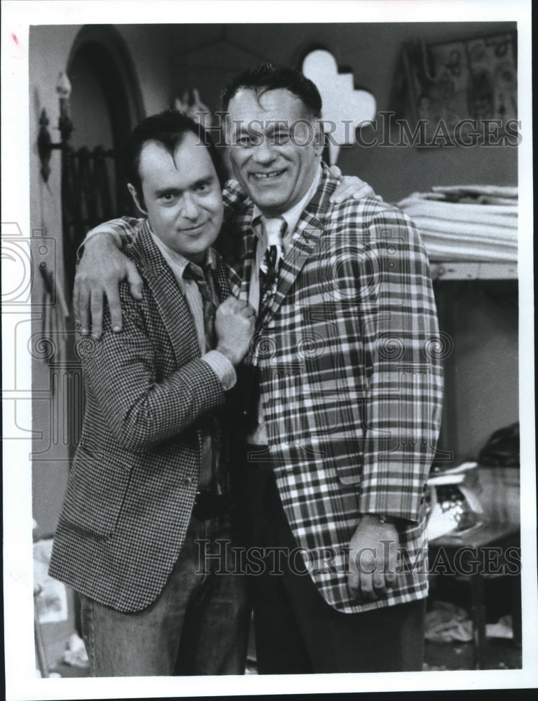 1982 Press Photo &quot;Laverne &amp; Shirley&quot; actors David L. Lander and Wynn Irwin- Historic Images