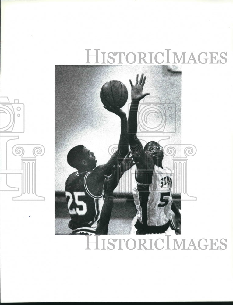 1993 College Basketball Players at Houston Baptist Versus St. Mary's-Historic Images