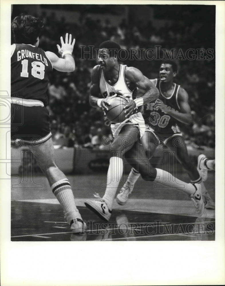 Gene Banks, Spurs Basketball Player at Game-Historic Images
