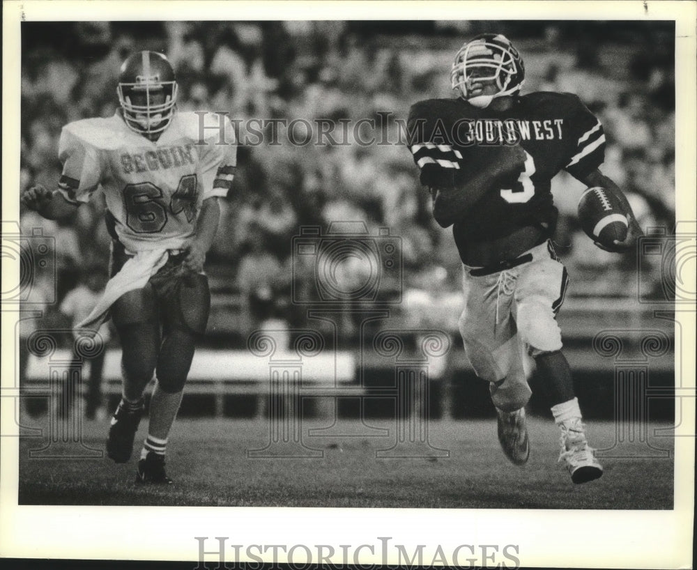 1988 Press Photo Willie williams, Southwest High School Football Player at Game- Historic Images