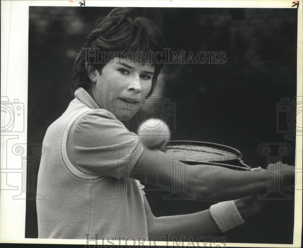 1986 Press Photo Elvyn Barrable, Trinity & Lynda Tate Tennis Match - sas04298 - Historic Images