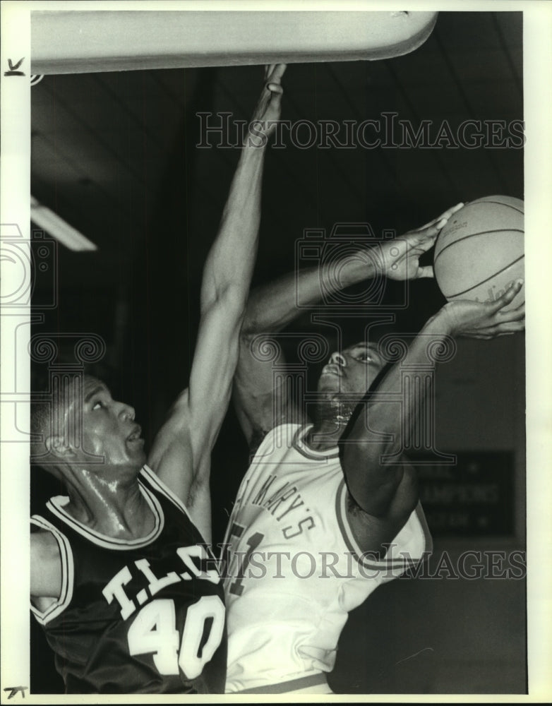 1991 David Vaughn &amp; Everette Henderson, College Basketball-Historic Images