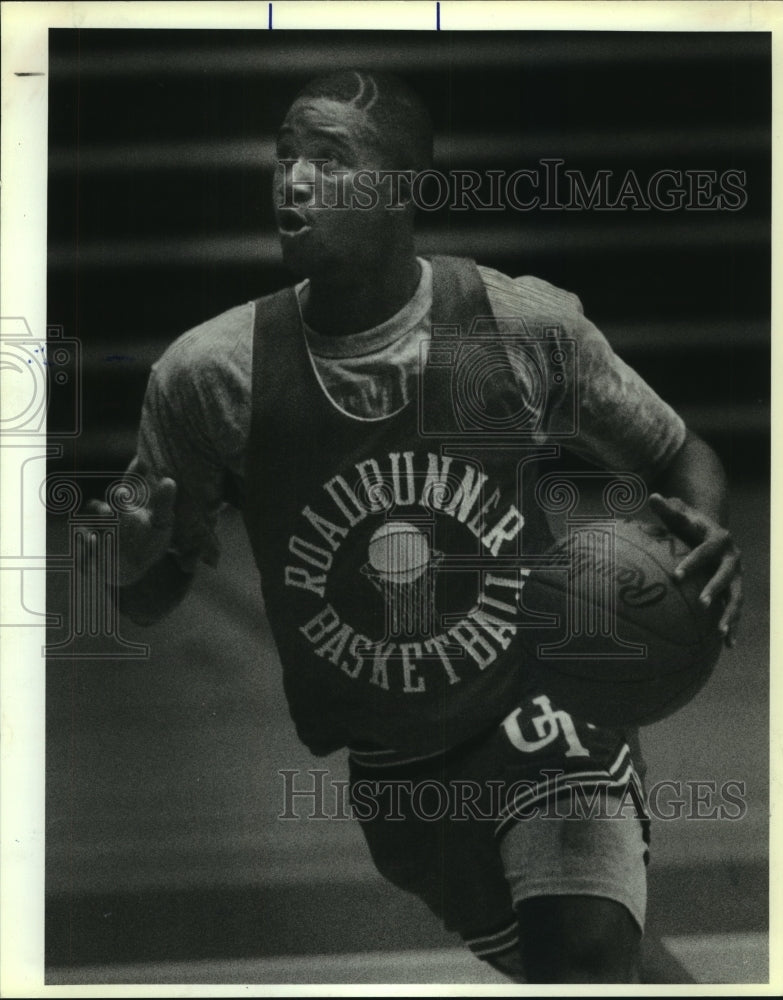 1990 Press Photo Ronnie Ellison of University of Texas San Antonio Basketball- Historic Images