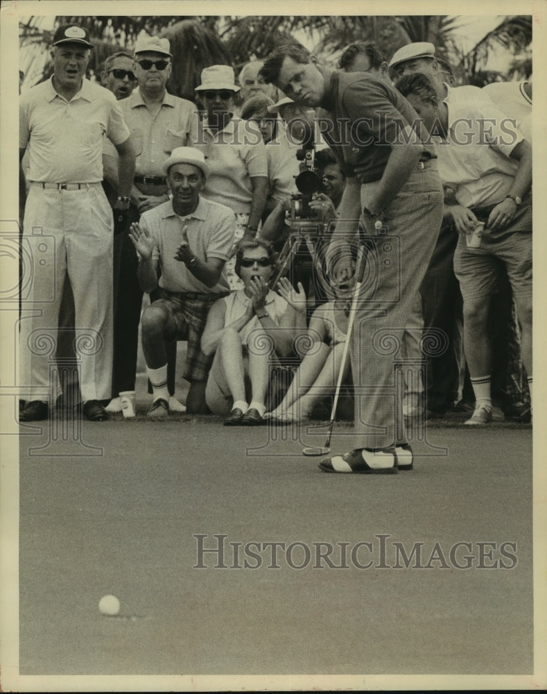 Press Photo Gay Brewer, Golf - sas04660 - Historic Images