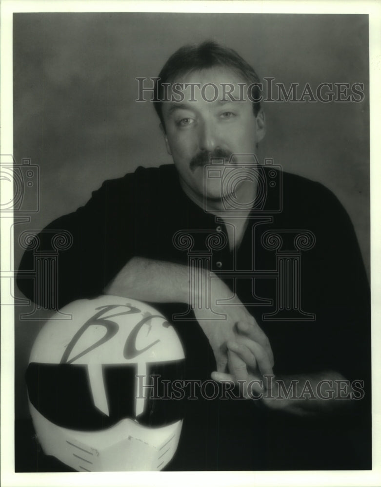 Press Photo Brian Carson, Stunt Driver - sas04669 - Historic Images