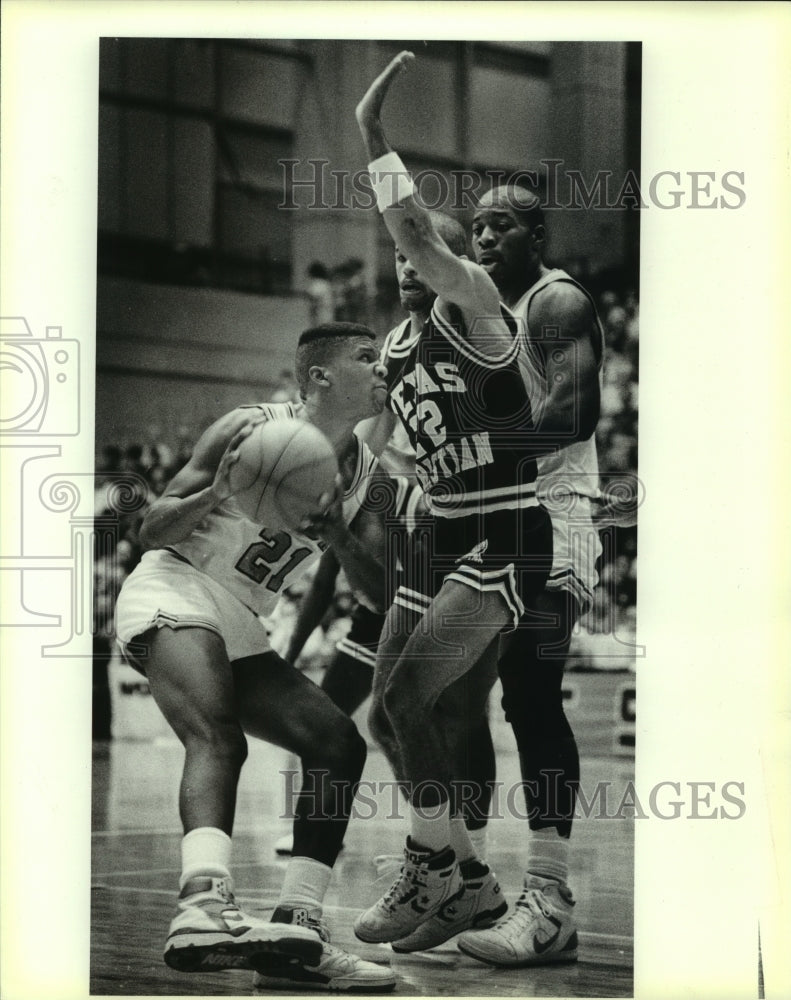 1988 Press Photo Eric Cooper, University of Texas San Antonio Basketball Player- Historic Images