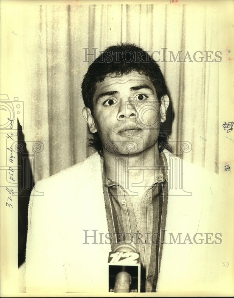 1986 Press Photo Boxer Mike Ayala - sas04983- Historic Images