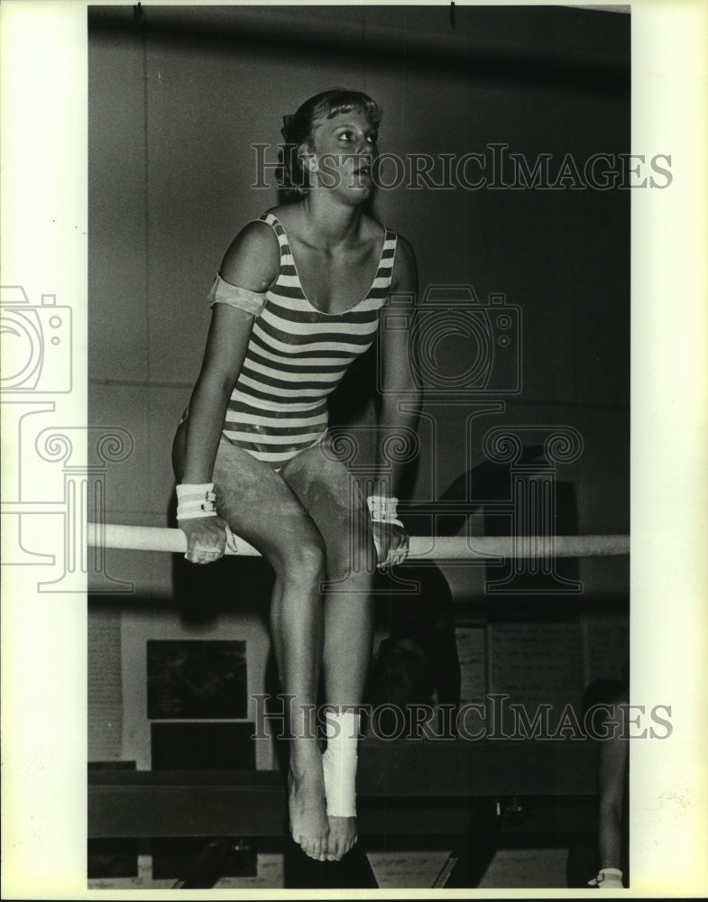 1987 Amy Halsey at Alamo City Gym&#39;s Women&#39;s Gymnastics Classic-Historic Images