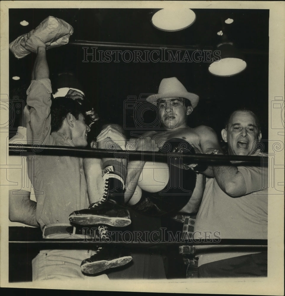 1966 Press Photo Boxer Jesus Pimentel Lifted Up in Ring - sas05097 - Historic Images