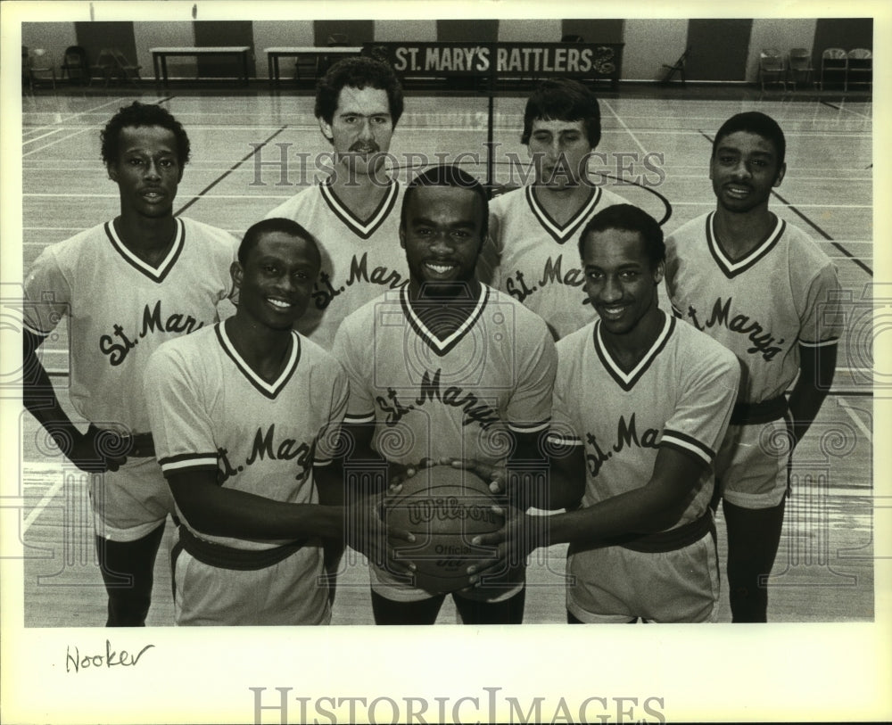 1989 Press Photo St. Mary's men's basketball seniors - sas05266- Historic Images