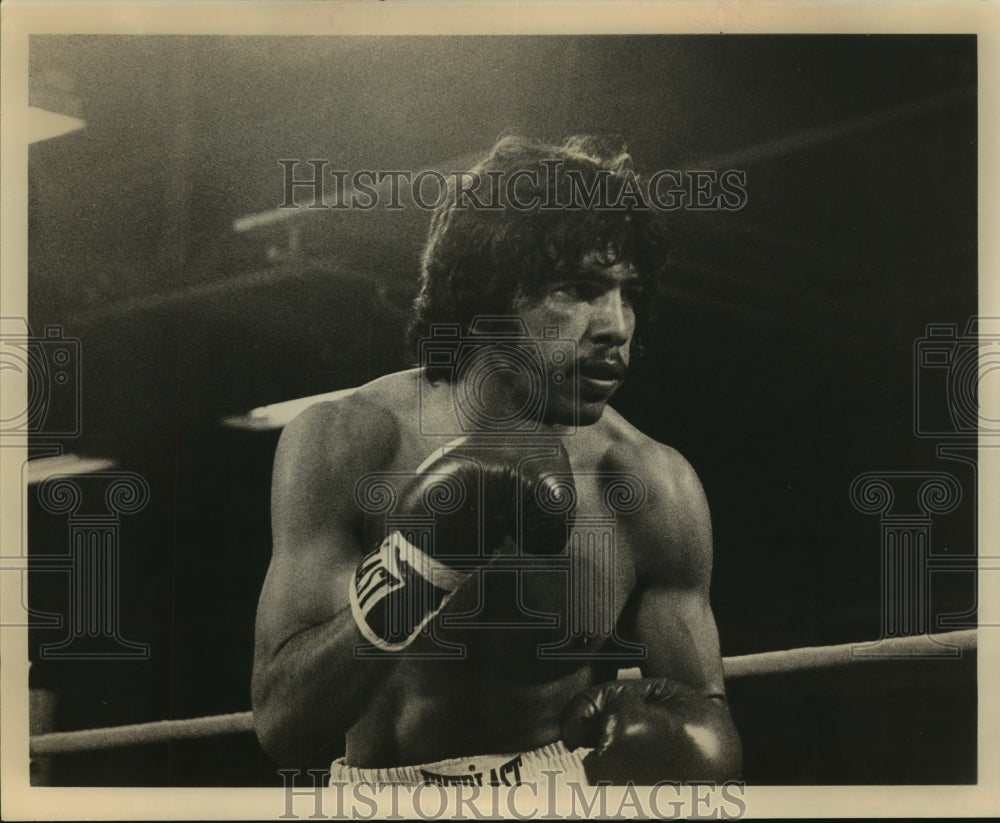 Press Photo Boxer Ruben Castillo - sas05572 - Historic Images