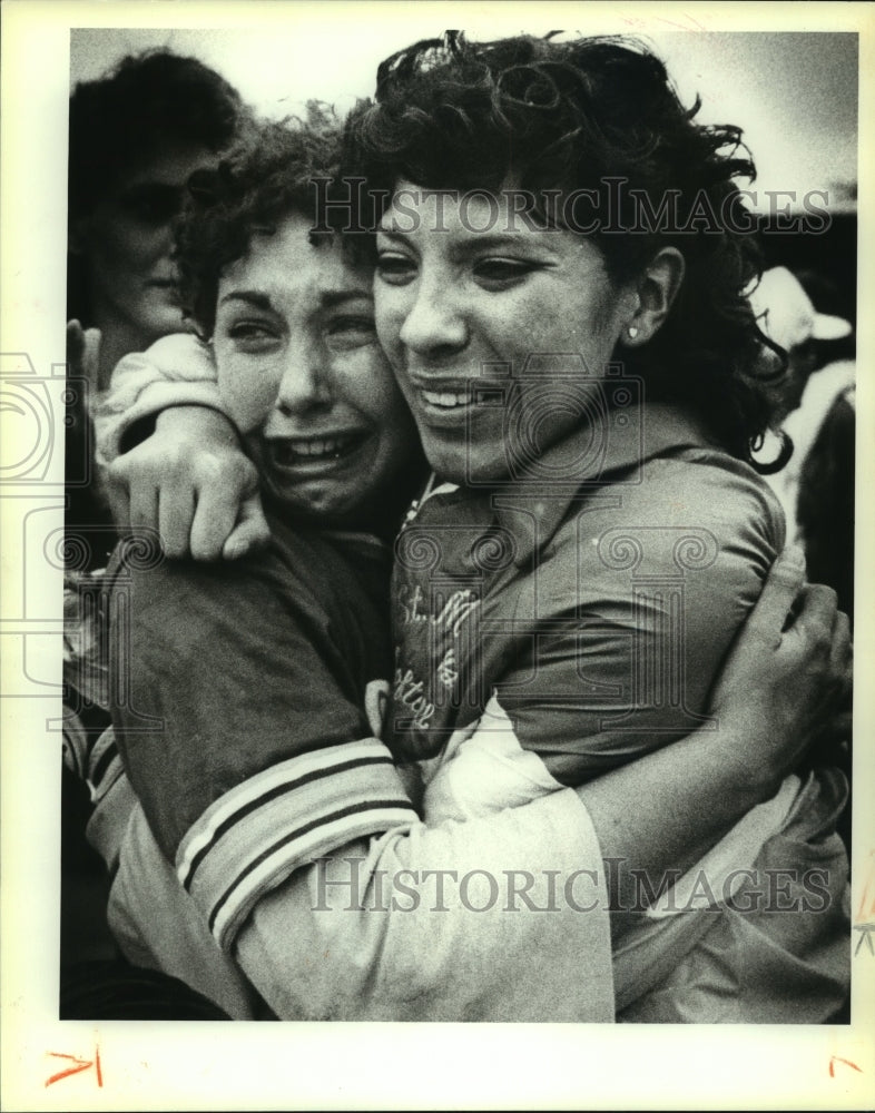 1986 Press Photo St. Mary's Baseball, Kelly Smith & Leticia Morales - sas05916- Historic Images