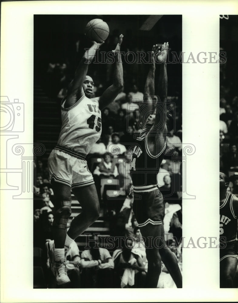 1989 Press Photo UTSA Bruce Wheatley &amp; St Mary Eddie Saunders College Basketball - Historic Images