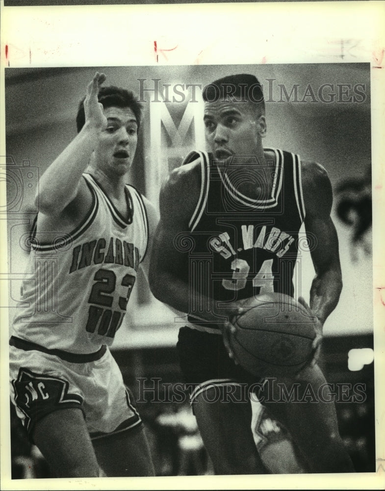 1989 Press Photo St. Mary's Zachary Lawson & IWC Tripp Puhl, College Basketball - Historic Images