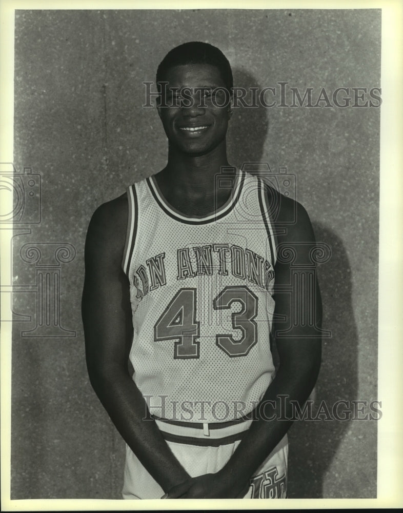 Kevin Morris, San Antonio Basketball-Historic Images
