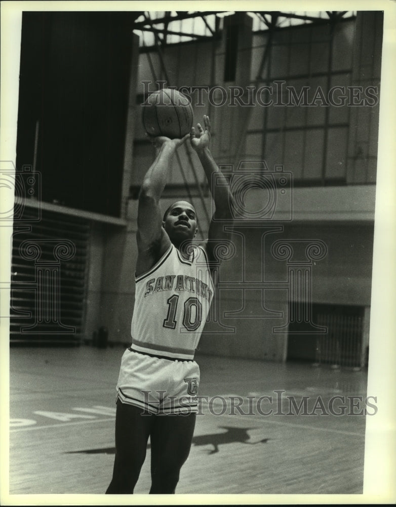 1984 Press Photo Vince Cunnigham, UTSA Basketball - sas06214 - Historic Images