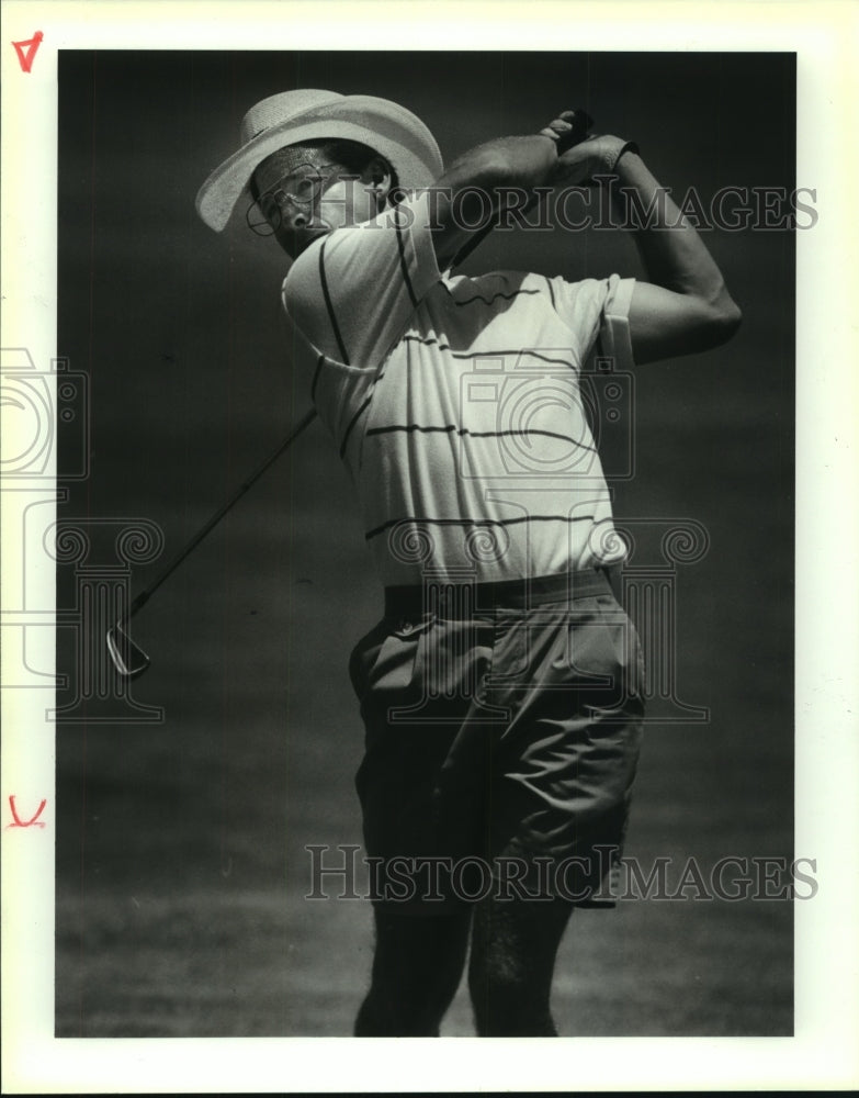 1992 Press Photo Buck Weber plays the City Golf Tournament - sas06247 - Historic Images