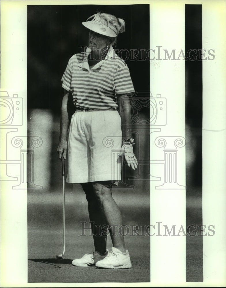 1988 Press Photo Carol Barrett, City Amateur Women&#39;s Golf, Riverside - sas06269 - Historic Images