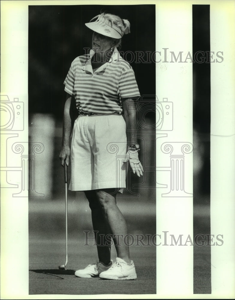 1988 Press Photo Carol Barrett, City Amateur Women's Golf, Riverside - sas06269 - Historic Images