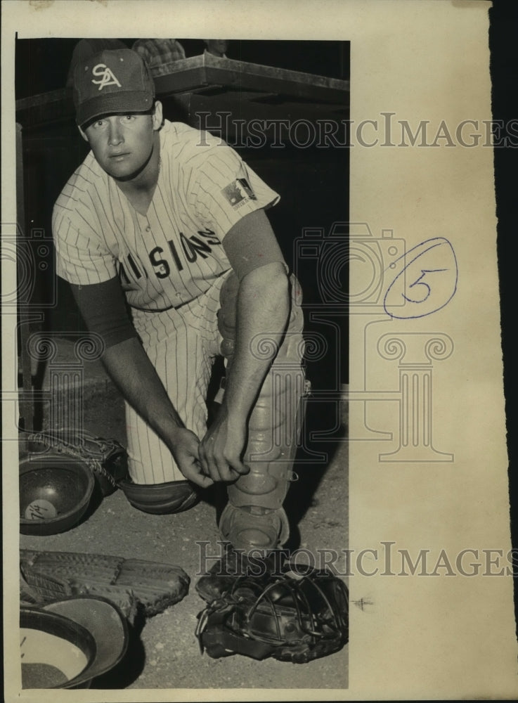 1970 Press Photo San Antonio Missions baseball catcher John Dudek - sas06350- Historic Images