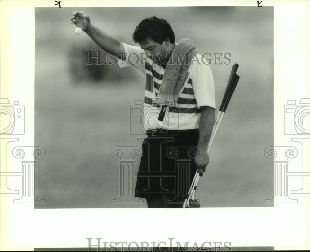 1990 Press Photo Golfer Bill Resendez at Olmos Basin Amateur Golf Championship - Historic Images