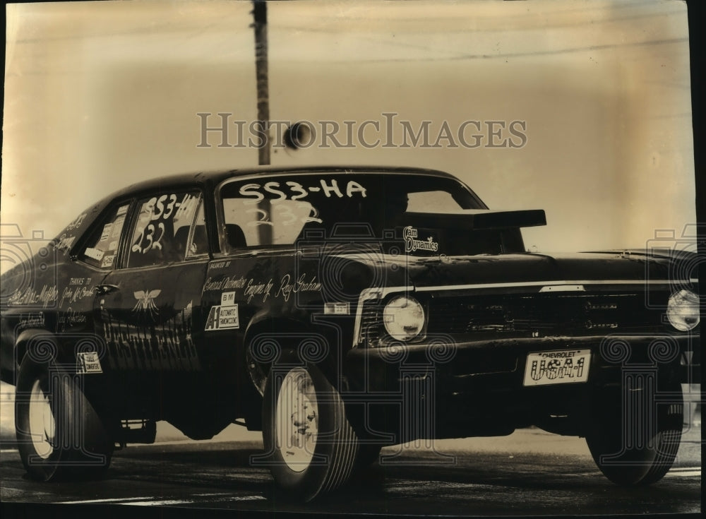 Press Photo Drag Racer Bill Smith in his Car - sas06949-Historic Images