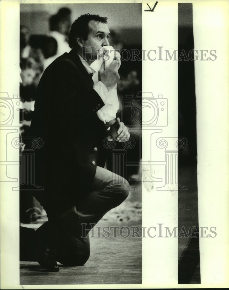 1988 Press Photo Stan Bonewitz, East Central Basketball Coach - sas07220 - Historic Images