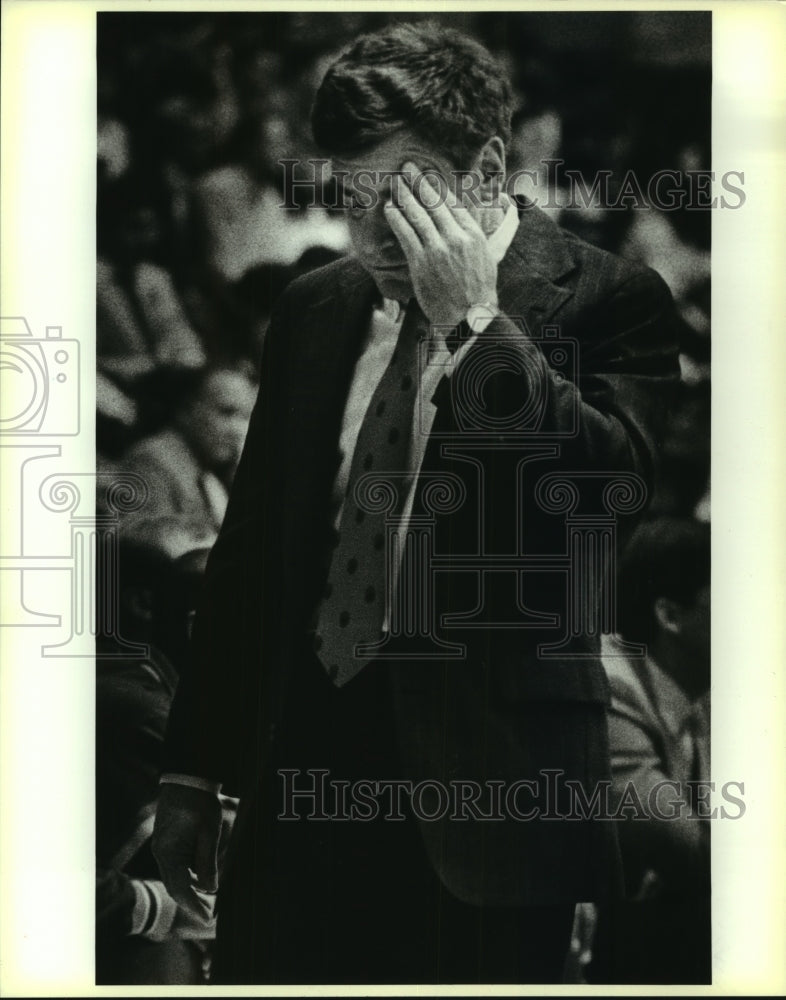 1988 Press Photo Ken Burmeister San Antonio University Basketball Coach- Historic Images