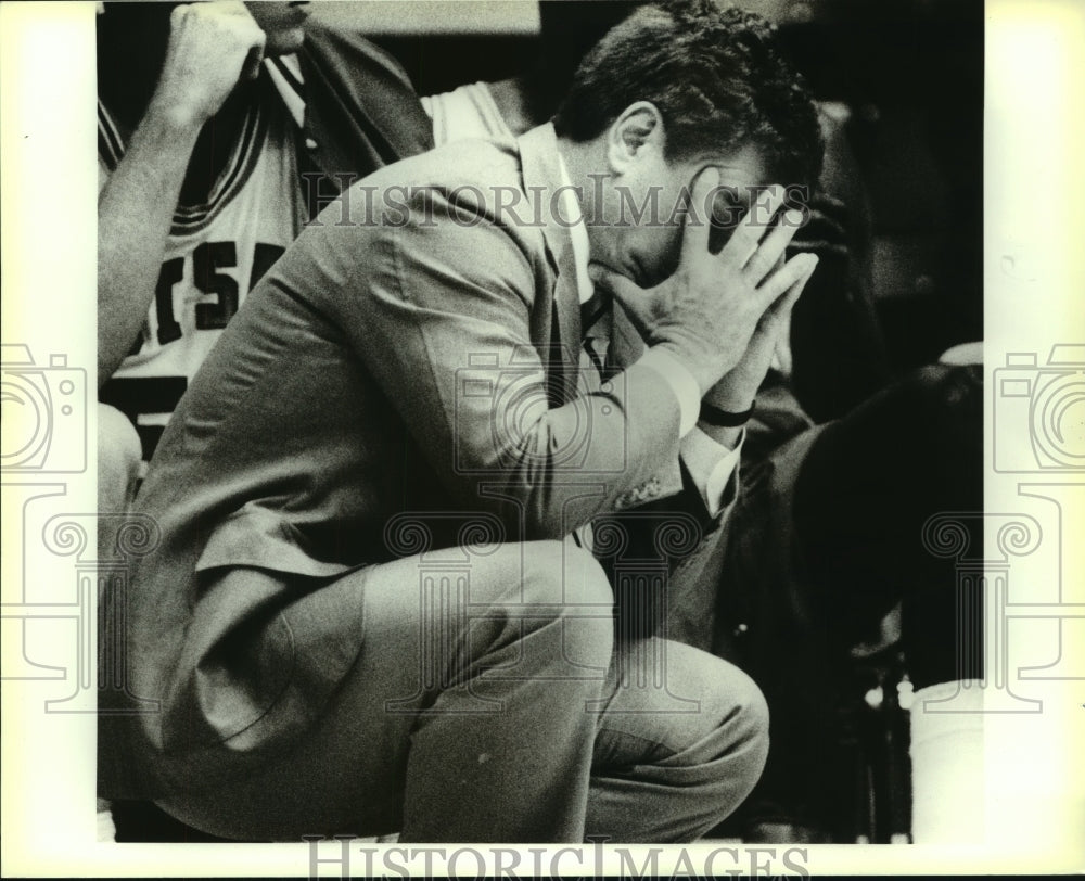 1987 Press Photo Ken Burmeister, San Antonio University Basketball Coach - Historic Images