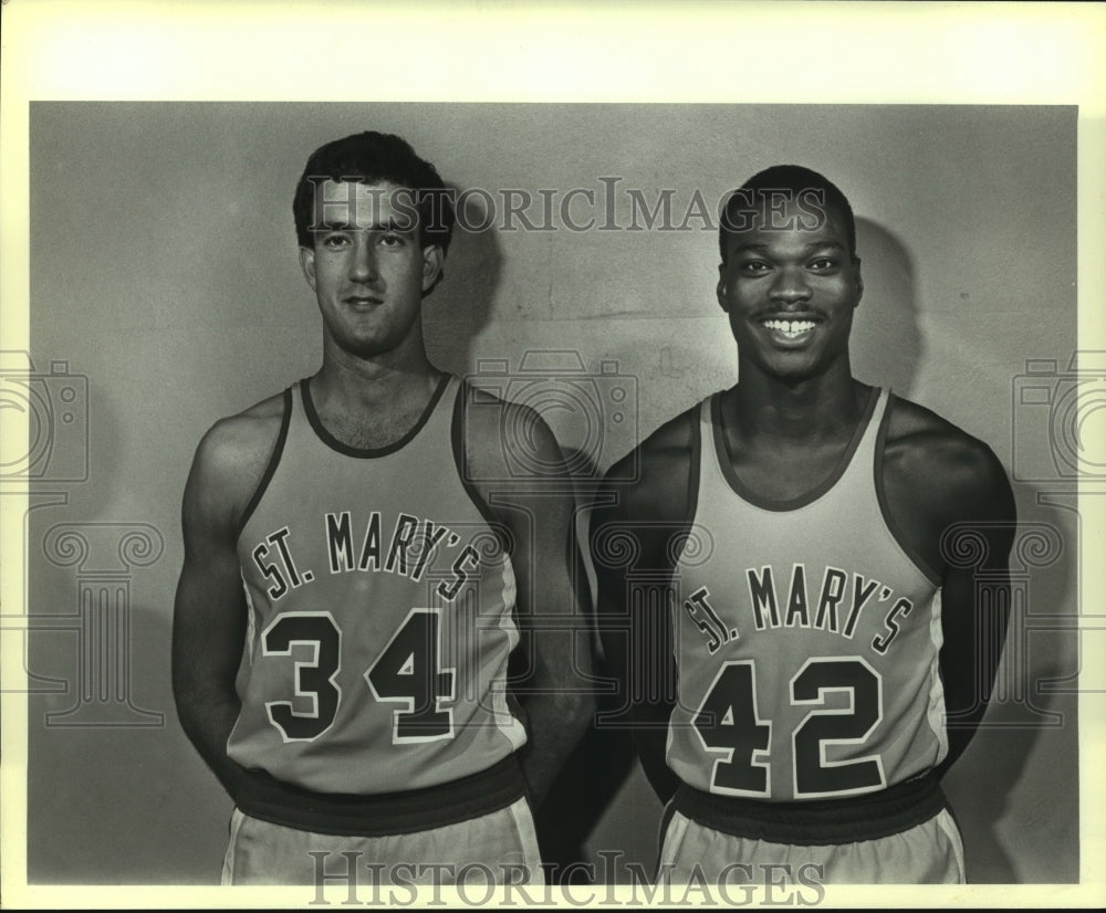 1984 Press Photo Saint Mary&#39;s College Basketball Team Players - sas07461 - Historic Images