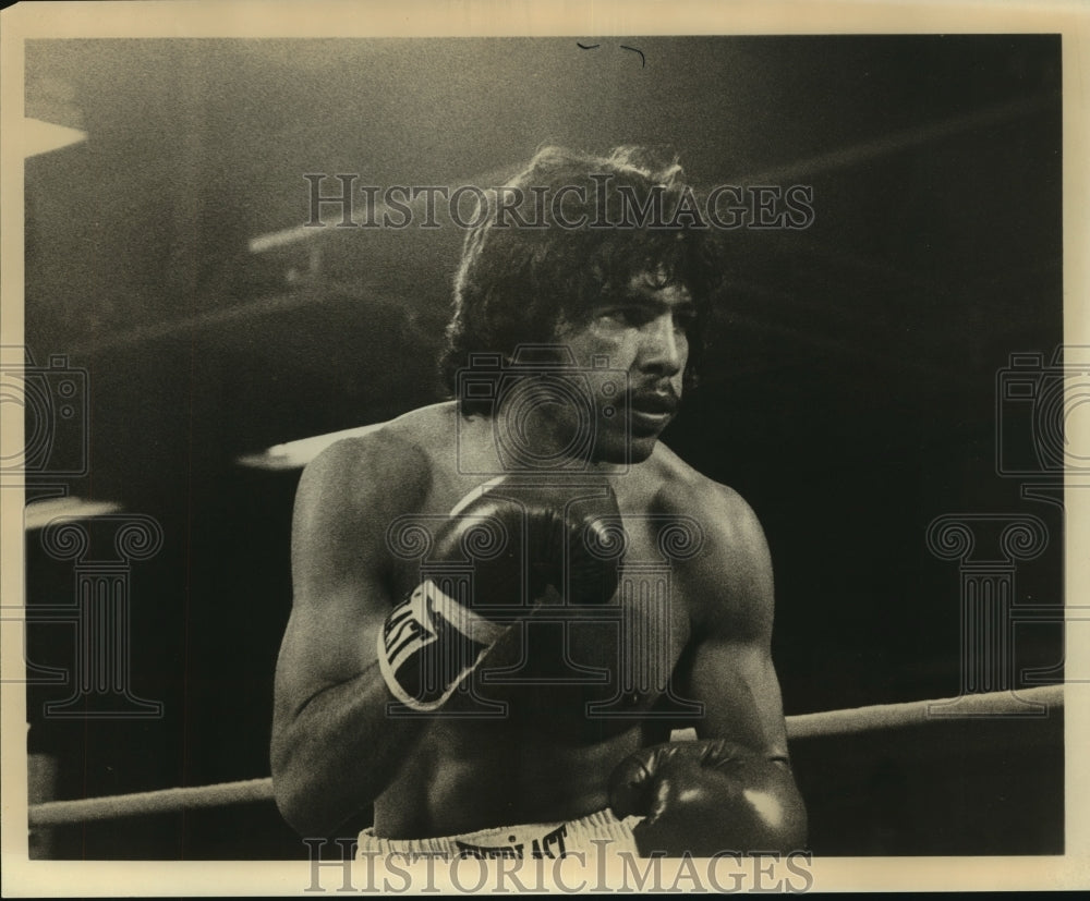 Press Photo Boxer Ruben Castillo - sas07502- Historic Images