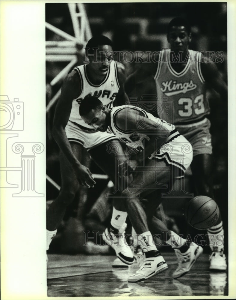 1987 Press Photo Johnny Dawkins, San Antonio Spurs Basketball Player at Game - Historic Images