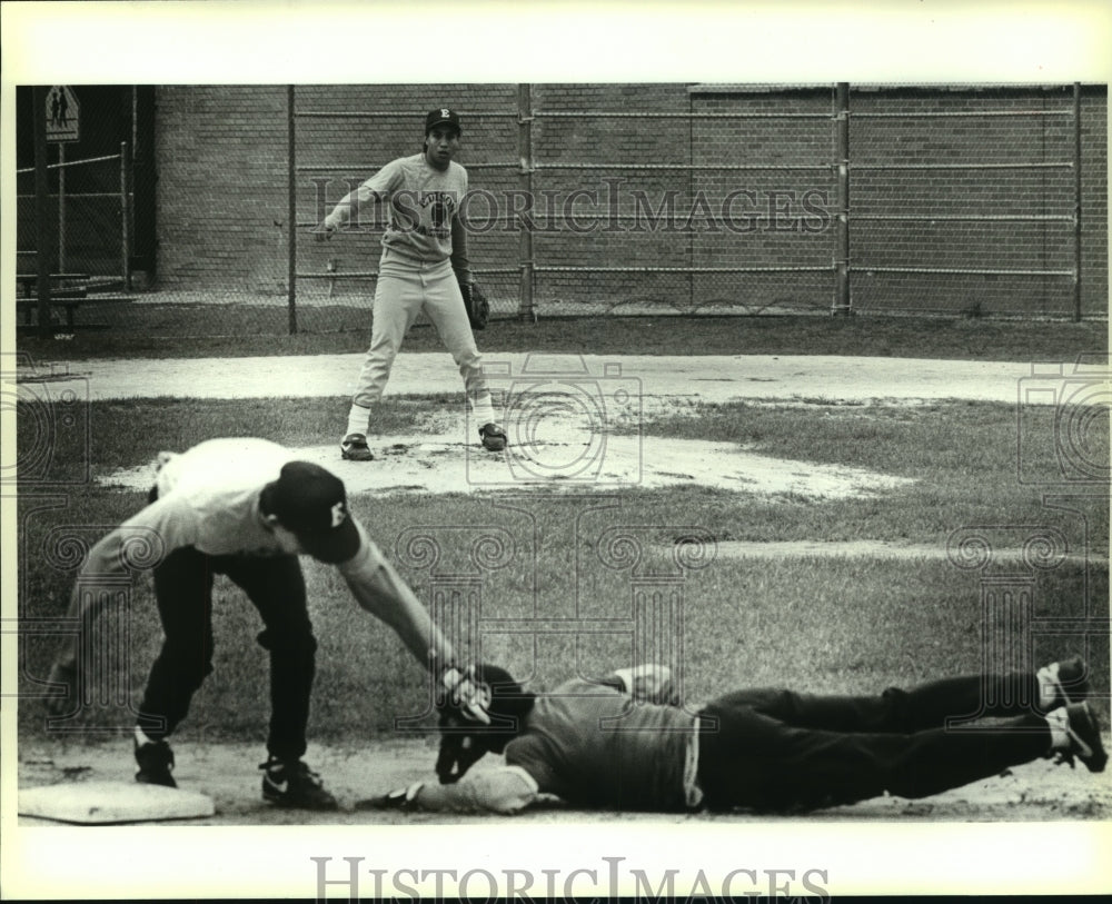 1989 Press Photo Edison High baseball pitcher Charlie Hinojosa - sas07808- Historic Images