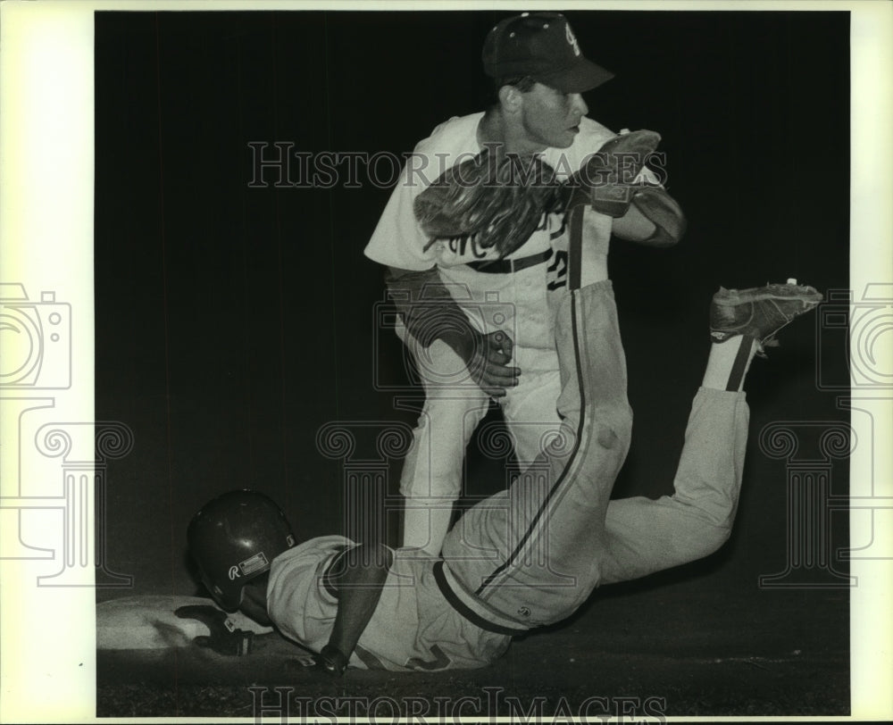 1988 Press Photo Holmes and Jay play high school baseball - sas07827 - Historic Images