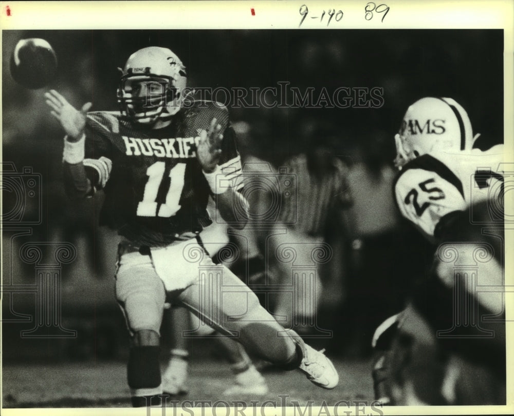1983 Press Photo Frank Gasca, Holmes High School Football Quarterback at Game - Historic Images