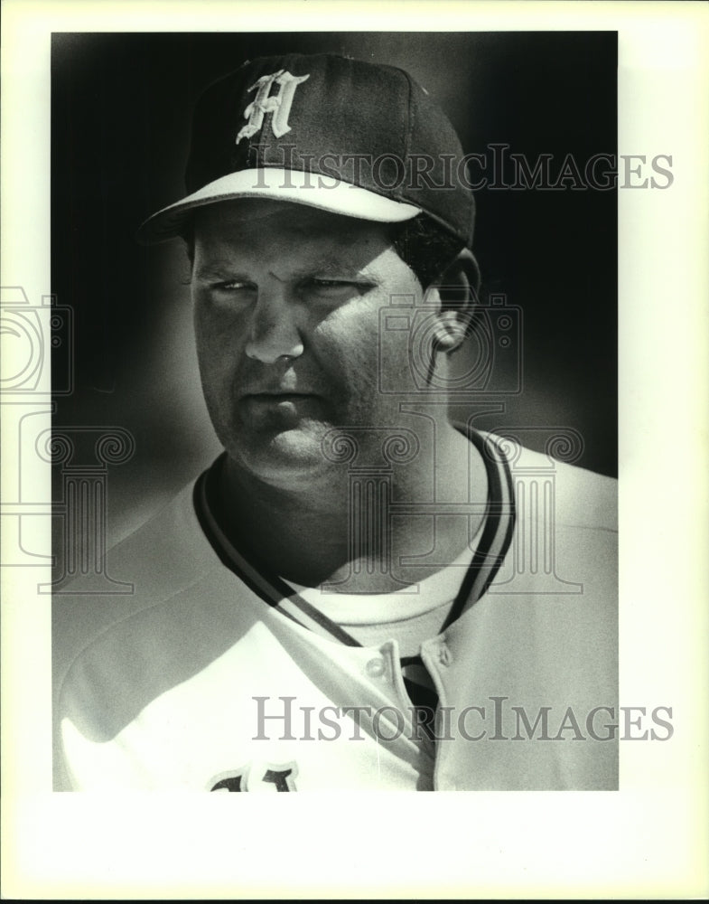 1989 Press Photo Bill Bryant, Holmes High School Baseball Coach - sas07843 - Historic Images