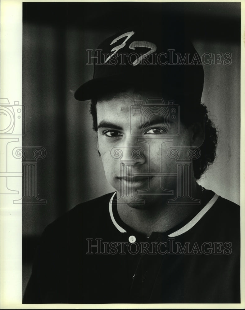 1989 Press Photo Billy Flores, Floresville High School Baseball Player - Historic Images