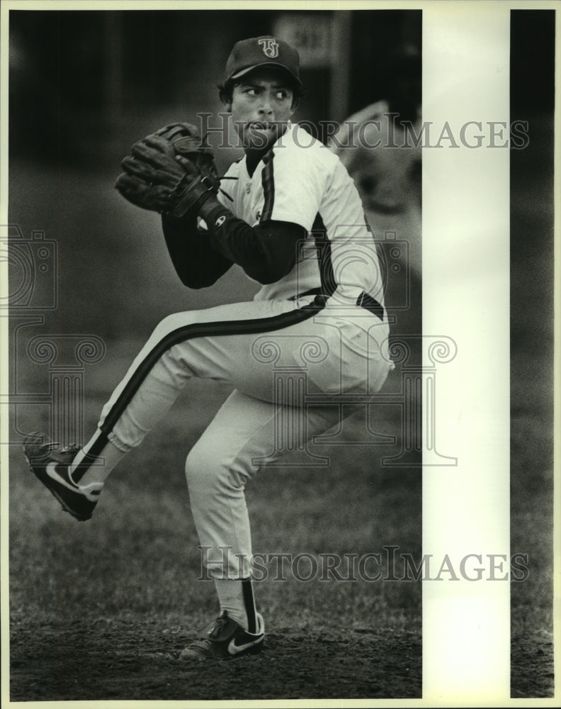 1986 Press Photo Ruben Estrada, Jeff High School Baseball Player - sas07908 - Historic Images