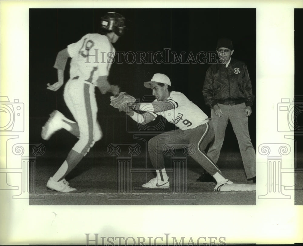 1988 Press Photo Fernando Luna, Burbank Baseball Player at Lainers Game - Historic Images